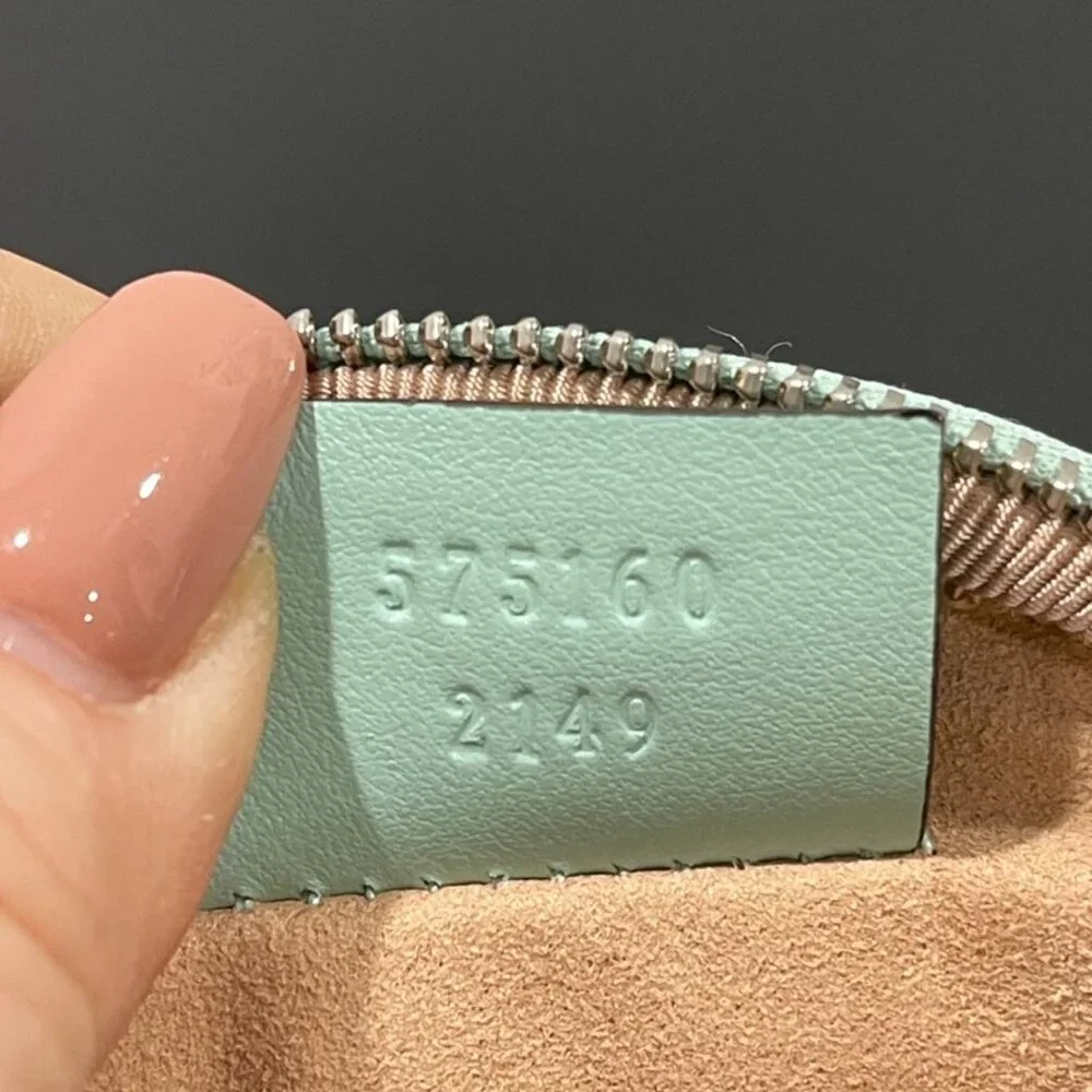 Gucci Calfskin Matelasse Diagonal GG Marmont Round Coin Purse Multi (JB1097)